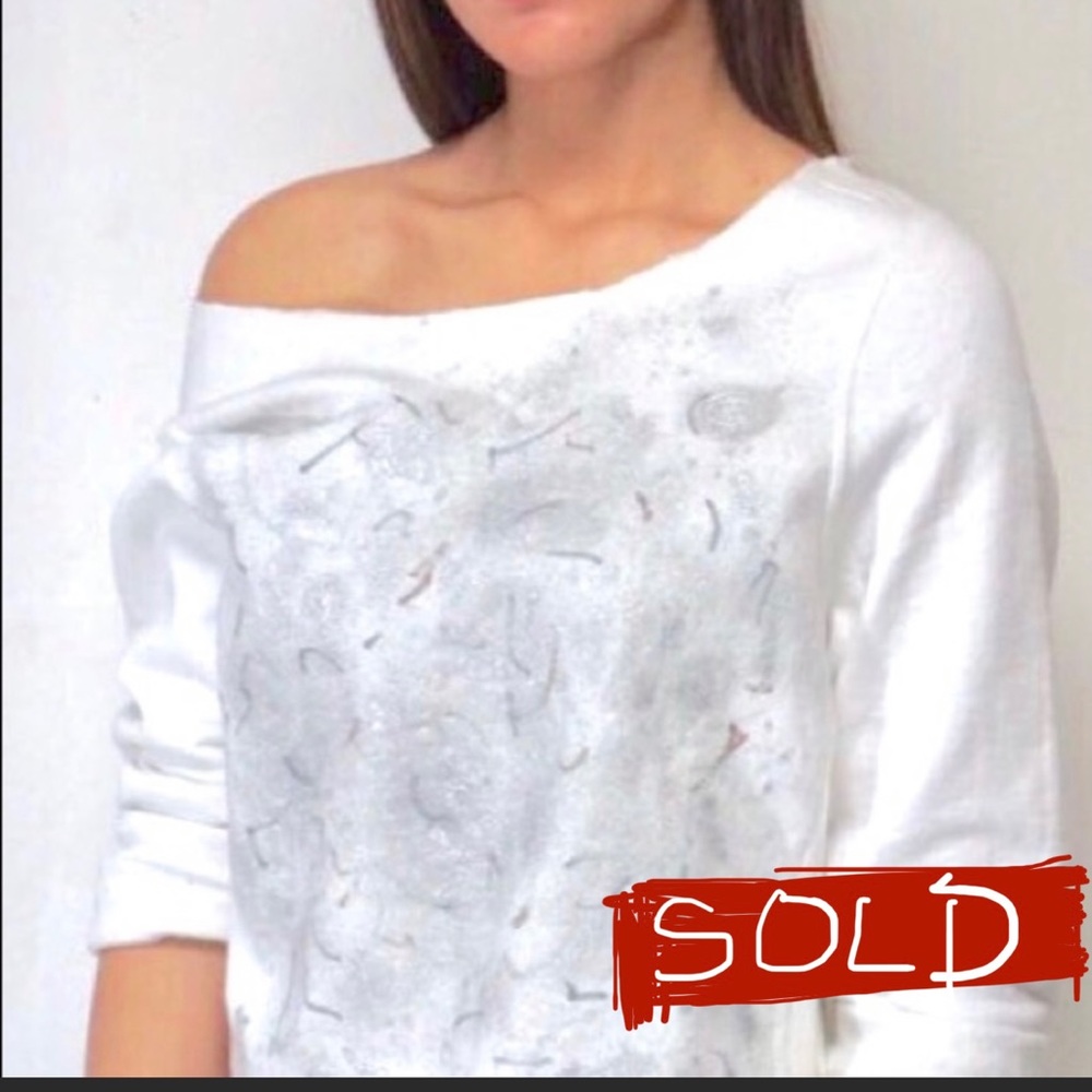 ‼️SOLD ‼️on my web site! Annli’s Sweat